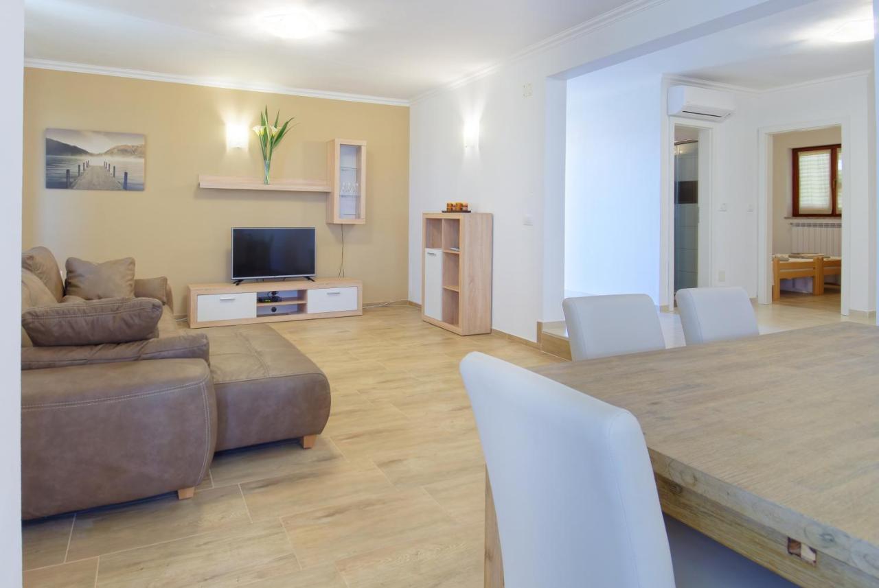 Apartments Belvedere By Rent Istria Plovanija Ngoại thất bức ảnh