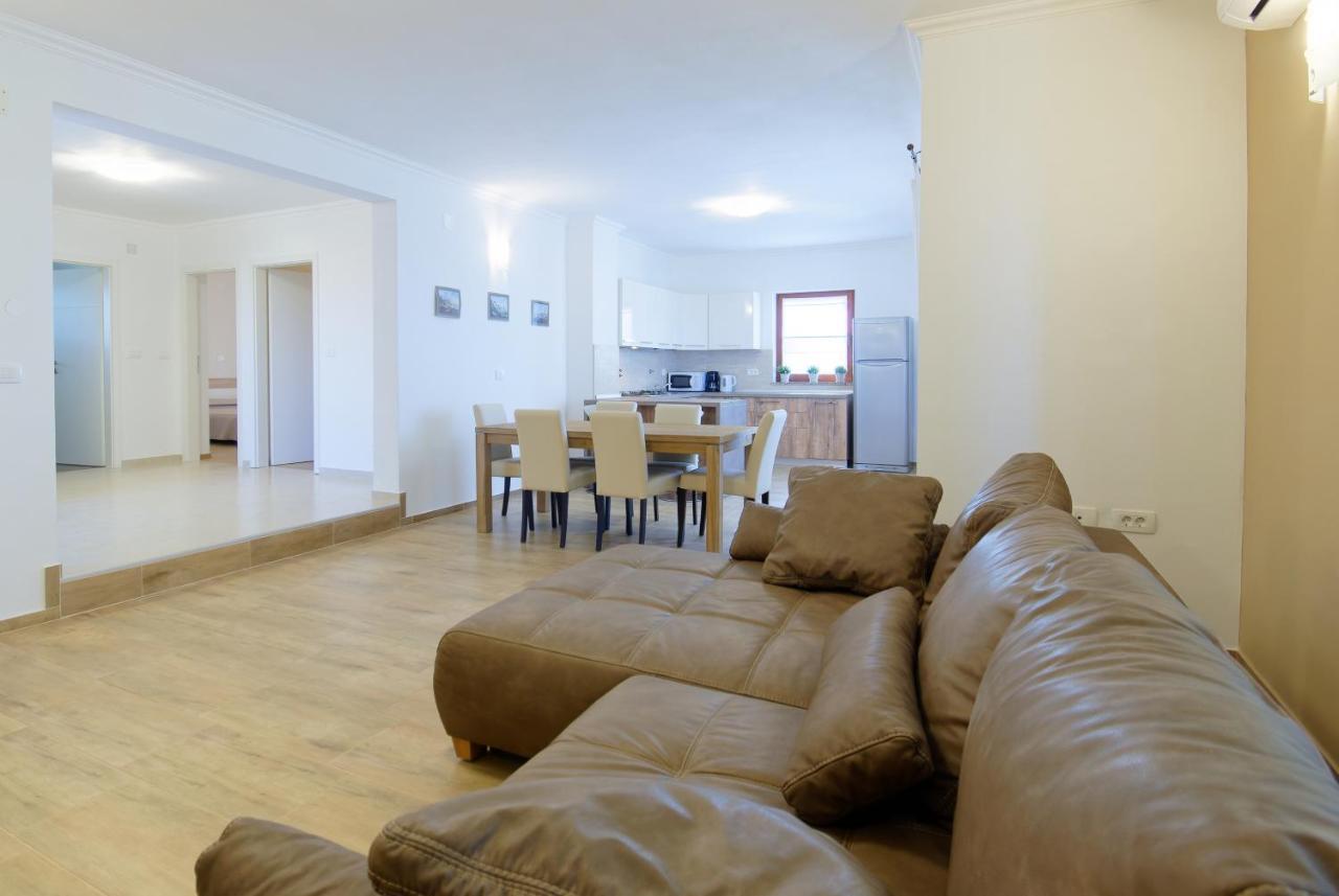 Apartments Belvedere By Rent Istria Plovanija Ngoại thất bức ảnh